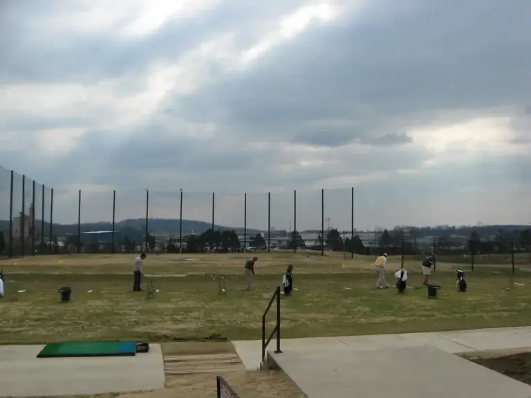 Bobs Camera 90304 002