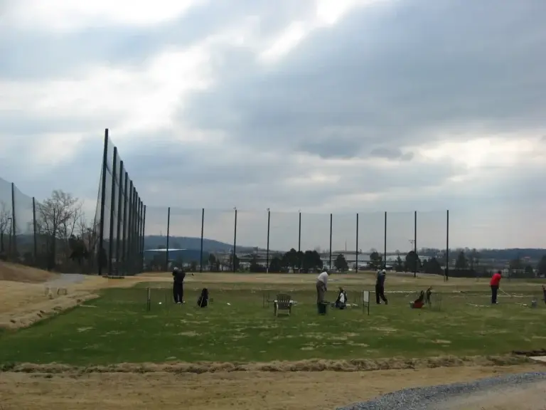 Bobs Camera 90304 003